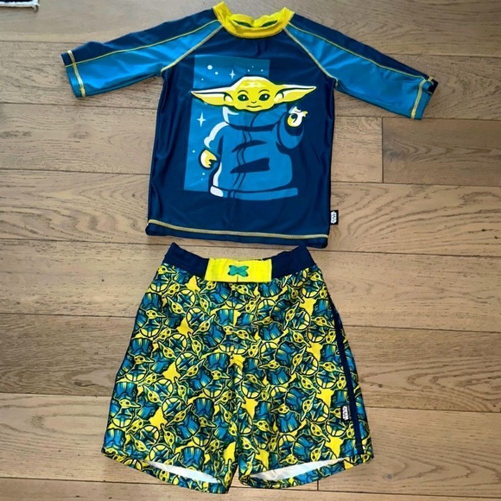 Star Wars Grogu Swim Trunks/Rush Guard Top Set